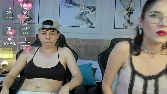 Snapshot of damian_wick chatting on December 14, 2:06 am damian wick online show from December 14, 2:06 am