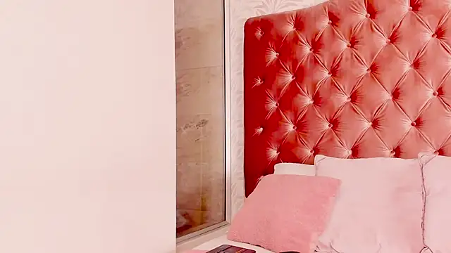 Snapshot of salome_moon_ chatting on July 30, 12:15 pm salome moon online show from July 30, 12:15 pm