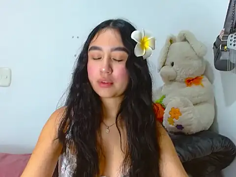 Snapshot of SiennaLorens chatting on March 3, 3:07 pm SiennaLorens online show from March 3, 3:07 pm