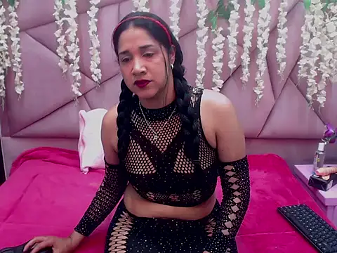 seleneRose69 online show from December 5, 2:09 am