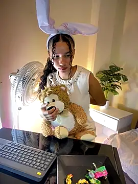 ZoeyFierce online show from November 29, 2:42 pm