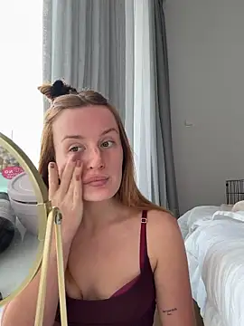 madlynginger online show from January 7, 12:07 pm