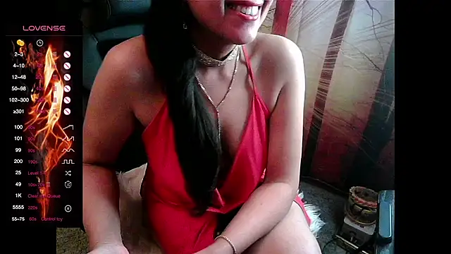 Snapshot of Whisperingfire chatting on April 23, 7:38 pm Whisperingfire online show from April 23, 7:38 pm