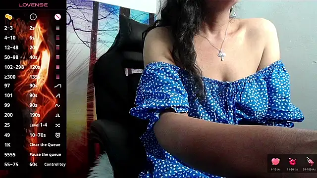Snapshot of Whisperingfire chatting on May 26, 2:35 pm Whisperingfire online show from May 26, 2:35 pm
