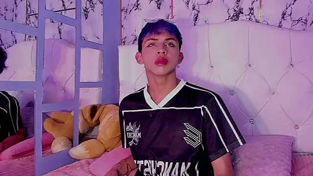 Snapshot of Prince_Apolo chatting on December 4, 7:55 pm Prince Apolo online show from December 4, 7:55 pm