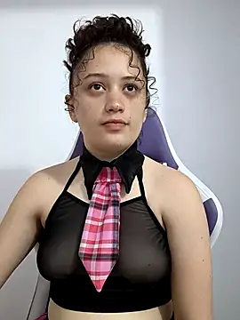 Snapshot of Alana_444 chatting on December 4, 3:49 am Alana 444 online show from December 4, 3:49 am