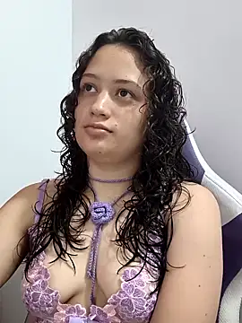 Snapshot of Alana_444 chatting on May 12, 3:25 am Alana 444 online show from May 12, 3:25 am