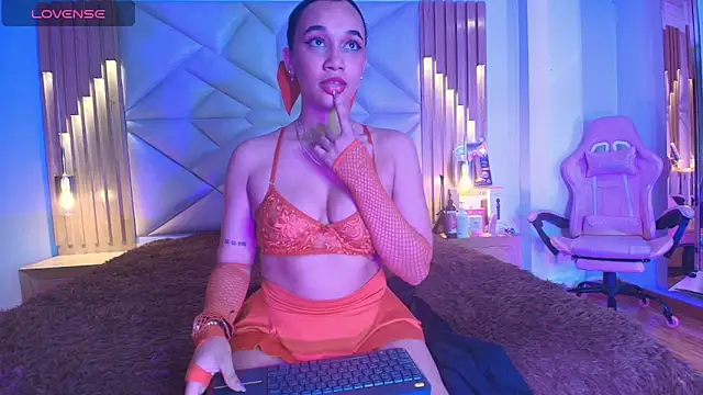 coraline vera online show from April 8, 7:36 pm