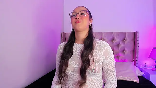  AmyAdams  online show from January 15, 5:12 am