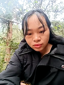 flooora online show from December 21, 7:37 am