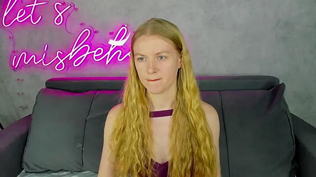 Snapshot of Alicia_Hars chatting on February 5, 12:59 am Alicia Hars online show from February 5, 12:59 am