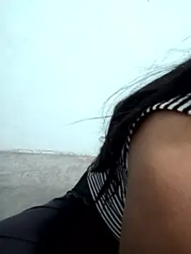 Zoyaa-Zubair online show from April 18, 9:35 am