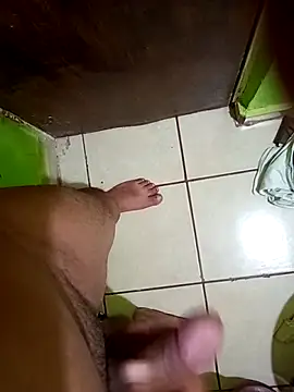 Snapshot of hectorpuga9 chatting on March 5, 11:12 pm hectorpuga9 online show from March 5, 11:12 pm