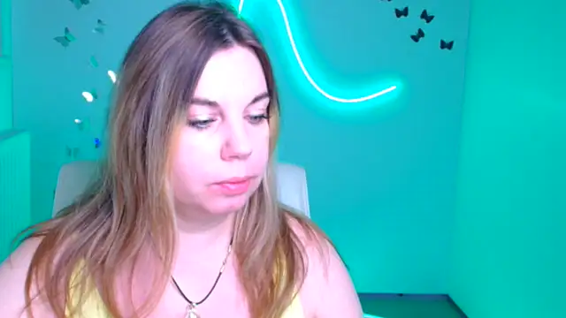 Amanda Swannn online show from December 2, 6:41 am