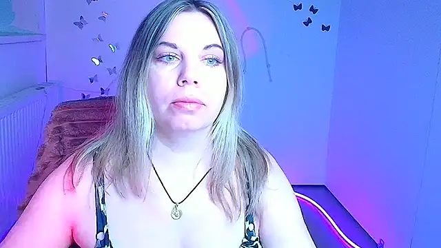 Amanda Swannn online show from March 26, 6:52 am