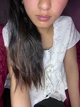 Snapshot of Mayli2x chatting on December 16, 4:12 pm Mayli2x online show from December 16, 4:12 pm