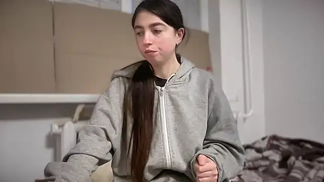 Aphr0ditee online show from February 2, 5:17 am