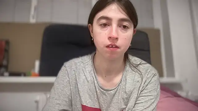 Aphr0ditee online show from March 26, 11:32 pm