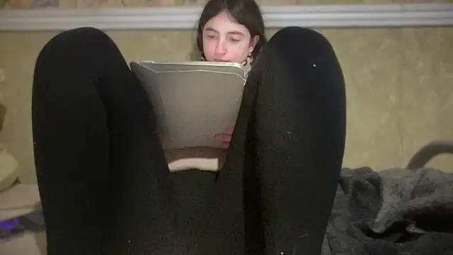 Aphr0ditee online show from April 14, 3:18 pm