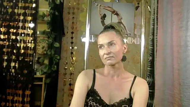 Snapshot of Soniakiss chatting on June 4, 2:34 pm Soniakiss online show from June 4, 2:34 pm