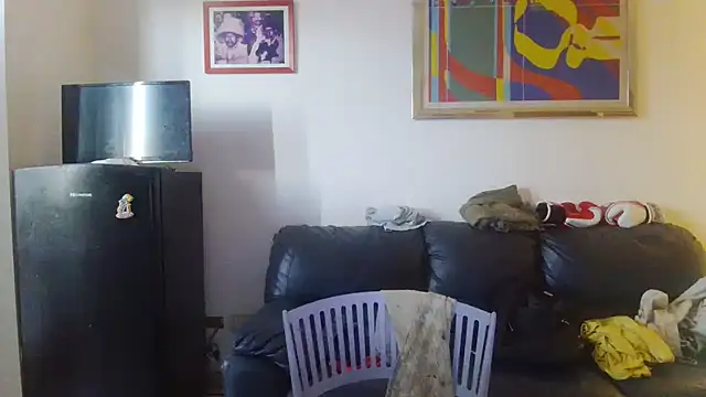 Snapshot of AMIRDIB2025 chatting on June 19, 6:23 pm AMIRDIB2025 online show from June 19, 6:23 pm