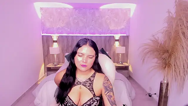 Allyson brown  online show from December 14, 11:48 am