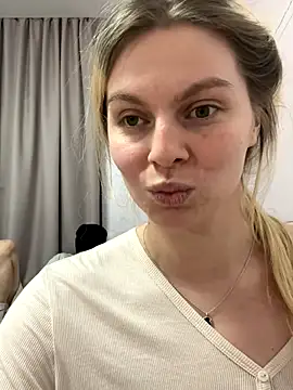 d0uble trouble online show from December 18, 9:32 pm