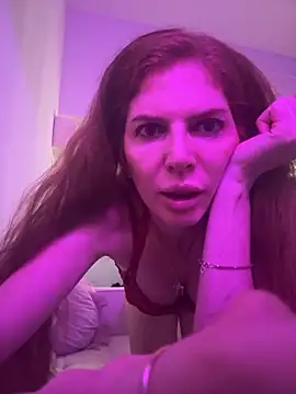 Snapshot of redheadangel_5 chatting on December 1, 5:34 am redheadangel 5 online show from December 1, 5:34 am