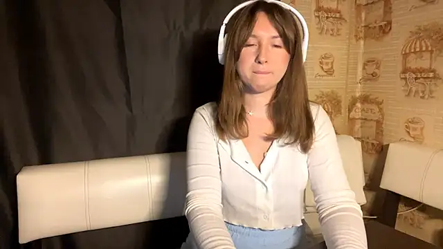 Tessa Muse online show from December 15, 4:11 pm