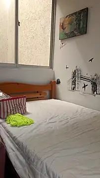 Emma Everett online show from January 10, 1:35 pm