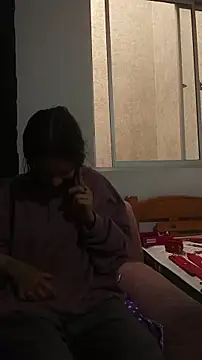 Emma Everett online show from January 14, 1:17 pm