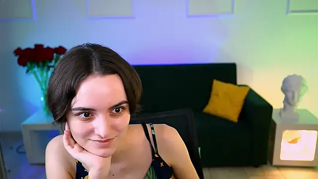 KateWillows online show from December 5, 4:21 am