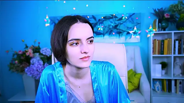 KateWillows online show from February 9, 4:05 am