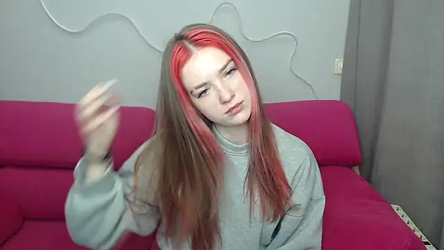 CassieLiam online show from December 1, 10:31 am