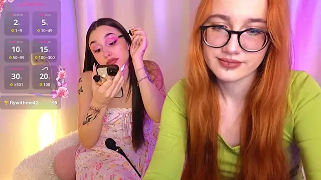 Snapshot of sunny_luna chatting on November 30, 5:06 pm sunny luna online show from November 30, 5:06 pm