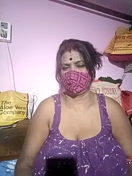 Snapshot of me-pari-hu chatting on February 21, 4:41 pm me-pari-hu online show from February 21, 4:41 pm