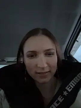 ZaraHill online show from December 21, 2:51 am