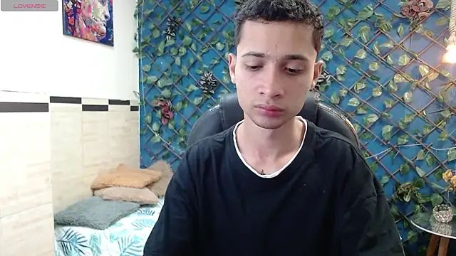 LucassSmith11 online show from April 17, 8:01 pm