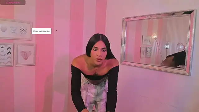 Snapshot of Amaia_Monroe chatting on April 3, 8:56 am Amaia Monroe online show from April 3, 8:56 am