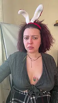 Snapshot of MurrbyAliceMoore chatting on January 19, 1:37 pm MurrbyAliceMoore online show from January 19, 1:37 pm