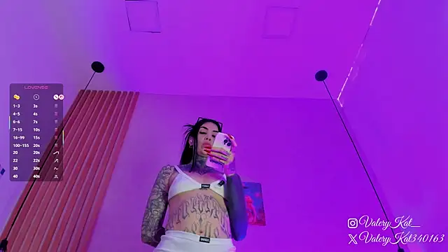 Valerykat  online show from February 19, 11:50 am