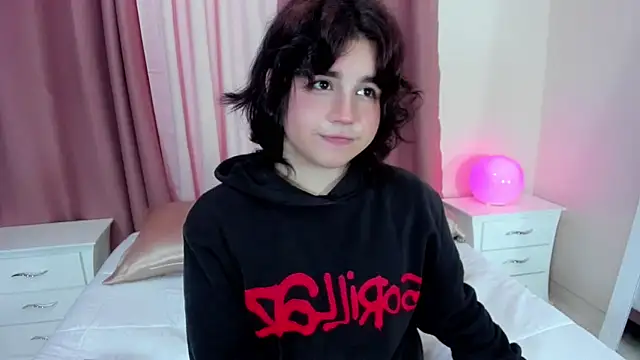 daniellesins2 online show from December 1, 12:54 pm