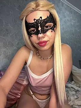 s4rah online show from May 30, 9:56 pm
