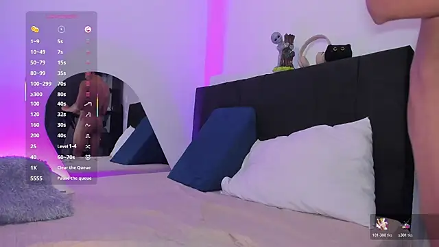 santinaughty online show from January 14, 3:45 am