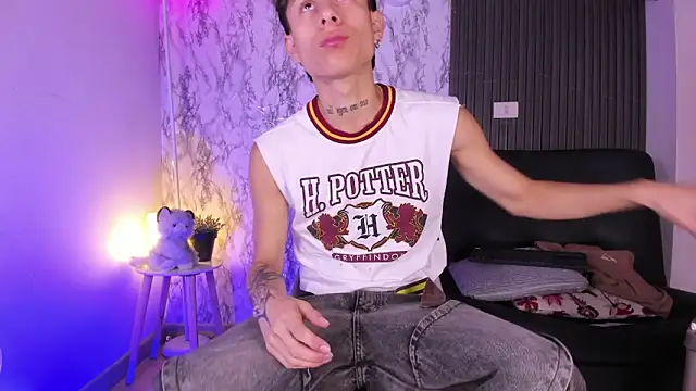 Jake beach  online show from February 21, 2:45 am