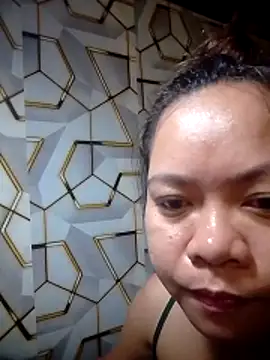 your bootybabe1998 online show from December 1, 3:17 pm