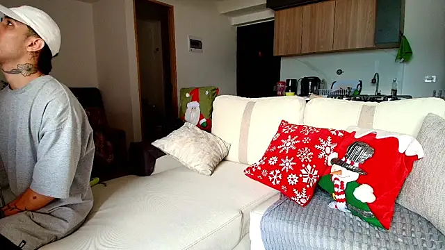 liorvante online show from December 19, 5:42 pm