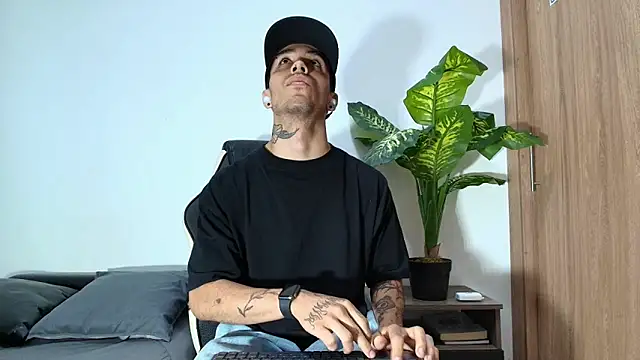 liorvante online show from June 20, 1:41 am