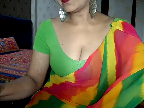 Snapshot of Hotronita123 chatting on June 15, 5:37 pm Hotronita123 online show from June 15, 5:37 pm