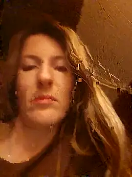 Snapshot of EiraYanovich chatting on November 30, 3:21 am EiraYanovich online show from November 30, 3:21 am